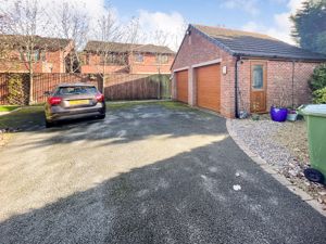 Garage and parking- click for photo gallery
